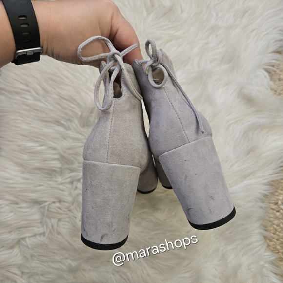 Stuart Weitzman Gardiner Gray Suede Ankle Boot - Picture 6 of 11